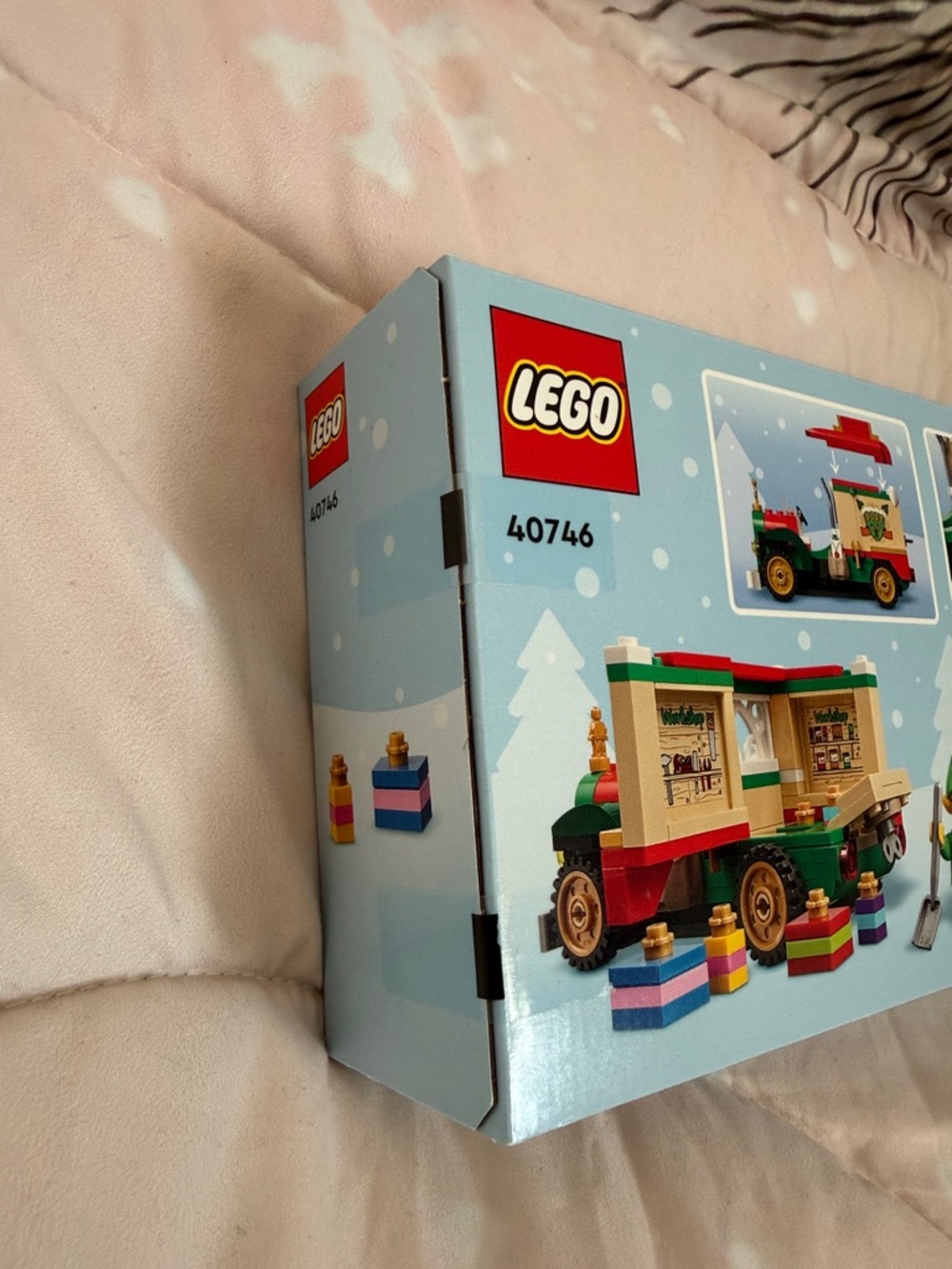 Lego | NIB SEALED Santa Delivery Truck Set - Green, Red & Gold Accents - Picture 5 of 5